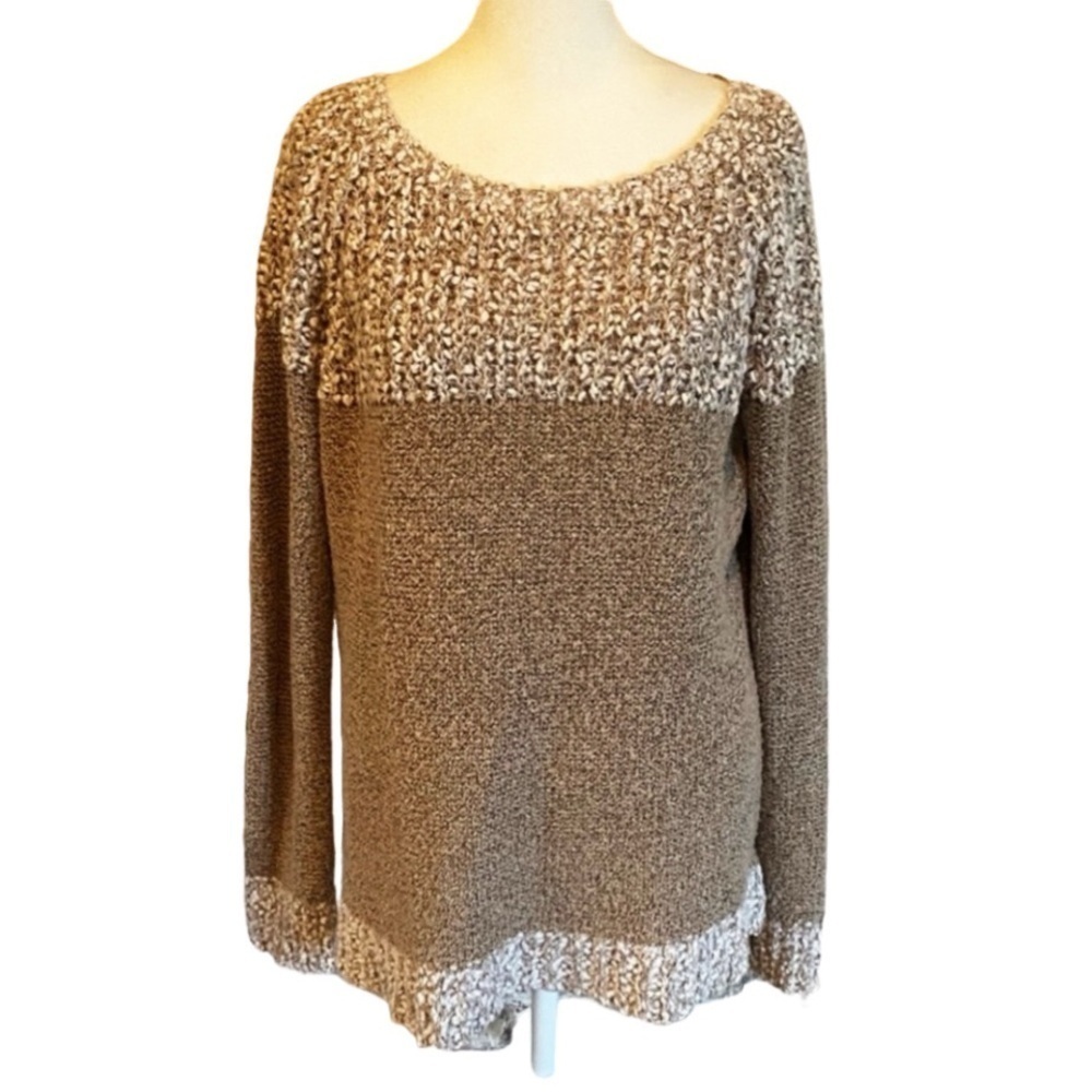 Fate Clairina Textured Pullover Tan and Cream Crew Neck Sweater. Size XL.